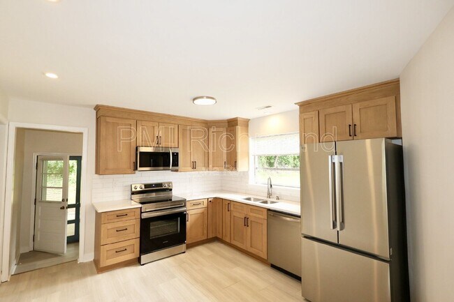 Building Photo - 5913 Osoge Rd