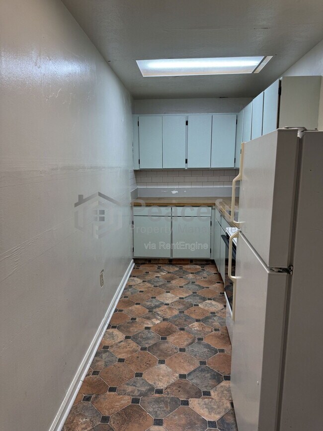 Building Photo - 417 Wall St