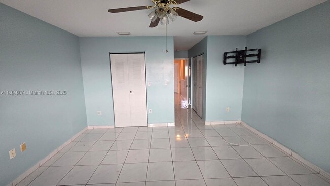 Building Photo - 8851 NW 119th St