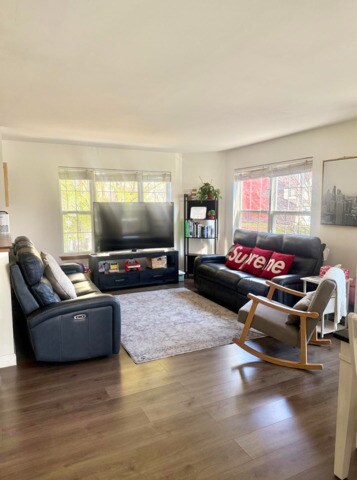 Building Photo - 34394 N Goldenrod Ct