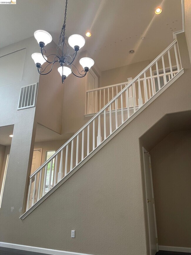 Building Photo - 2309 St Augustine Dr