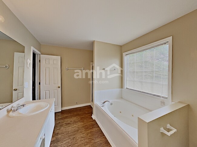 Building Photo - 1046 Whispering Woods Drive