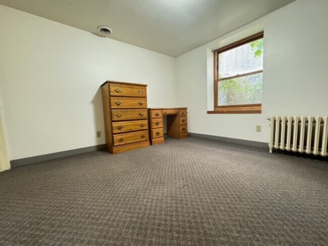 Building Photo - 408 N Frances St