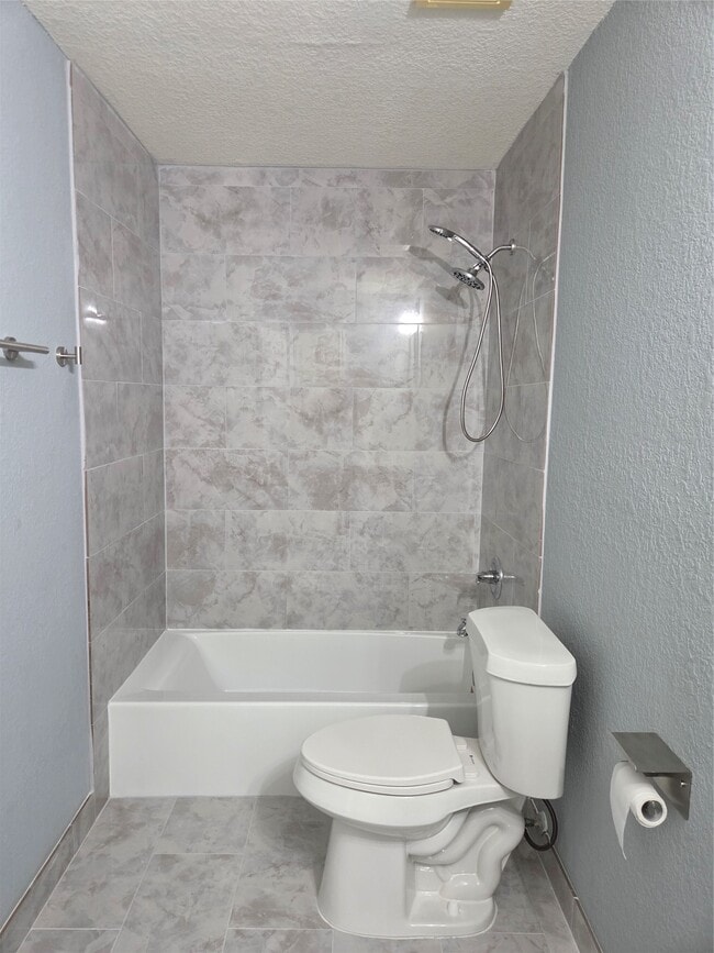 Building Photo - 9526 Heflin Colony Dr