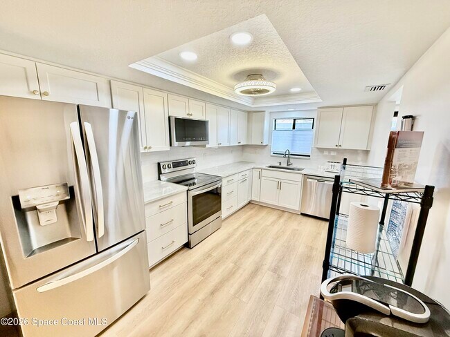 Building Photo - 5807 N Atlantic Ave