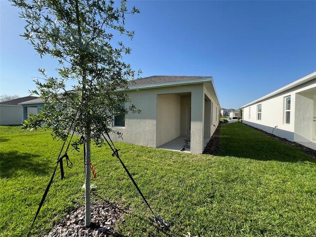 Building Photo - 1508 Ellesmere Ave