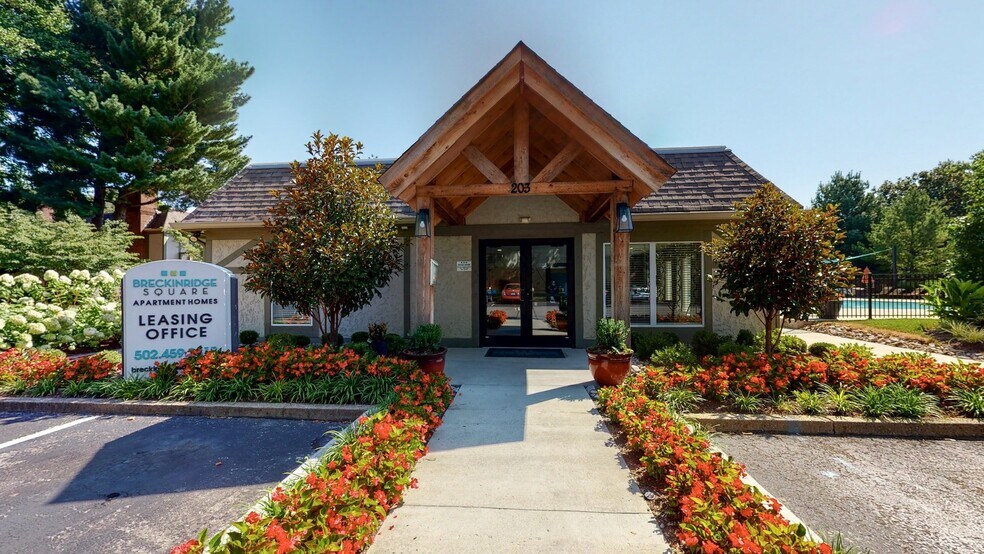 Breckinridge Square 203 Breckinridge Sq Louisville KY 40220