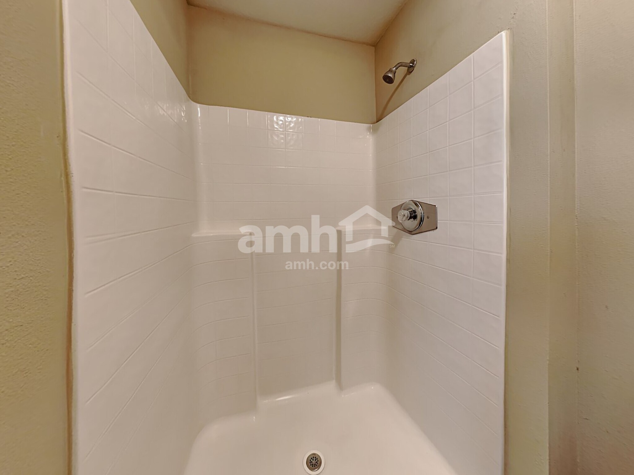 Building Photo - 6679 Gentle Oaks Dr W