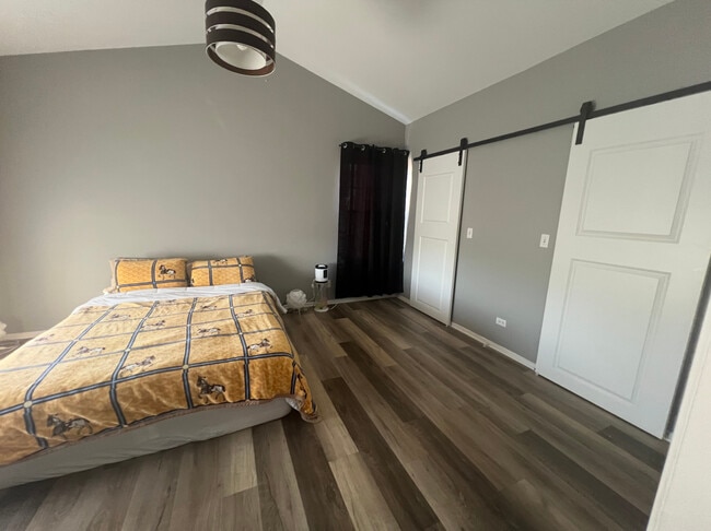 Building Photo - 1756 Bradford Ln