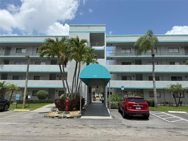 Building Photo - 4725 Lucerne Lakes Blvd E