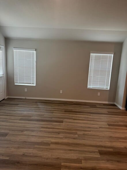 Building Photo - 1504 Tin Roof Rd