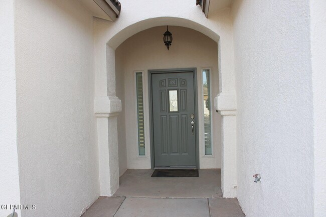 Building Photo - 6027 Becca Dr