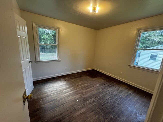 Building Photo - 109 Felter St