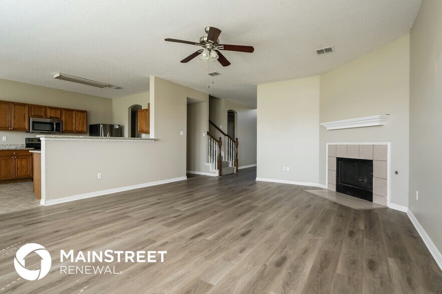 Building Photo - 533 Autumn Park Ct