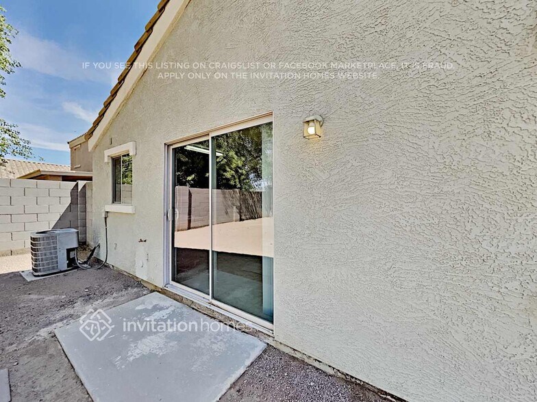 Building Photo - 39216 Kelly Cir