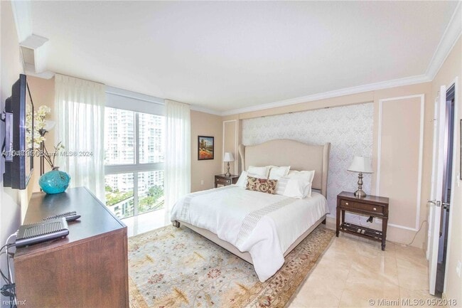 Building Photo - 3 br, 2 bath Condo - 150 Sunny Isles Blvd ...