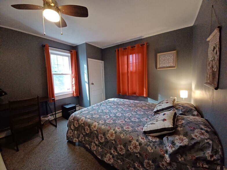 Building Photo - 100 Isaac Rd