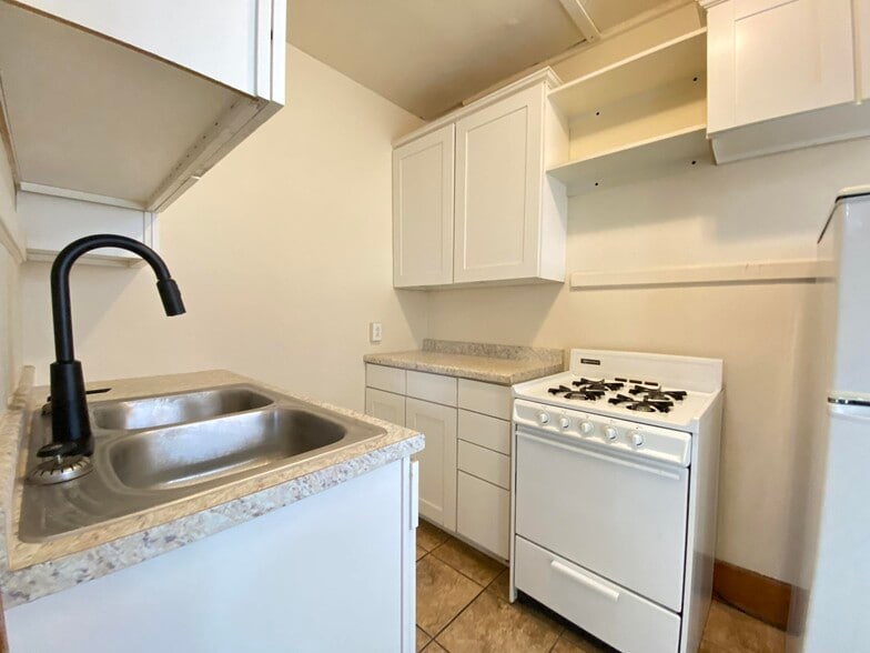 Building Photo - Zick Apartments
