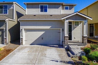 Building Photo - NEWER THREE BEDROOM IN ORCHARDS