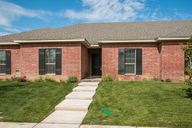 Building Photo - 3/2 Townhomes on Mosley
