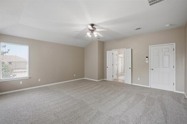 Building Photo - 2302 Brookhollow Terrace