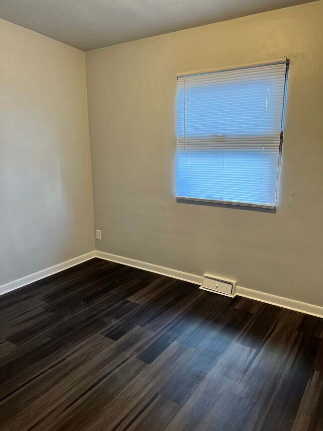 Bedroom 3 - 2605 Cedar St