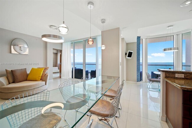 Building Photo - 17875 Collins Ave
