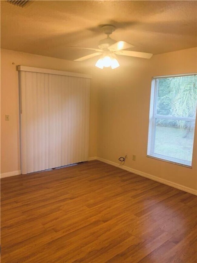 Building Photo - Charming 2-Bed, 2-Bath Home with Garage & Storage – Apply Today!