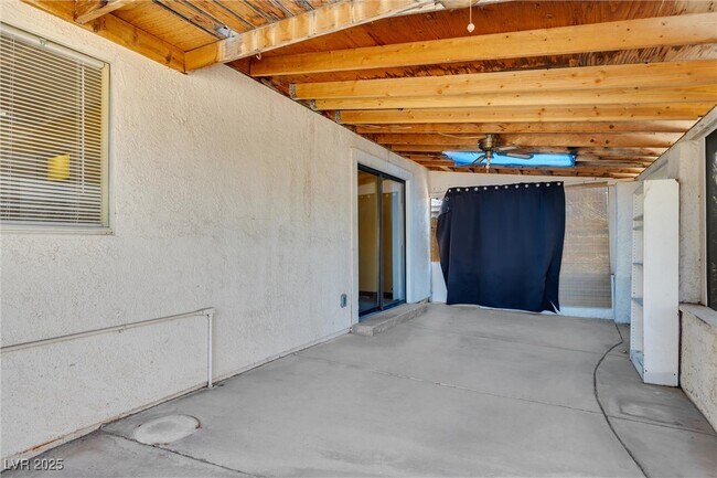 Building Photo - 203 Cimarron Ct