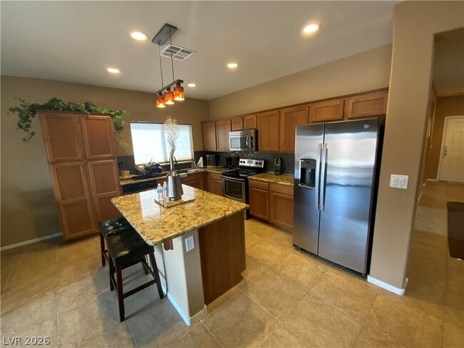 Building Photo - 4936 Semifonte Dr