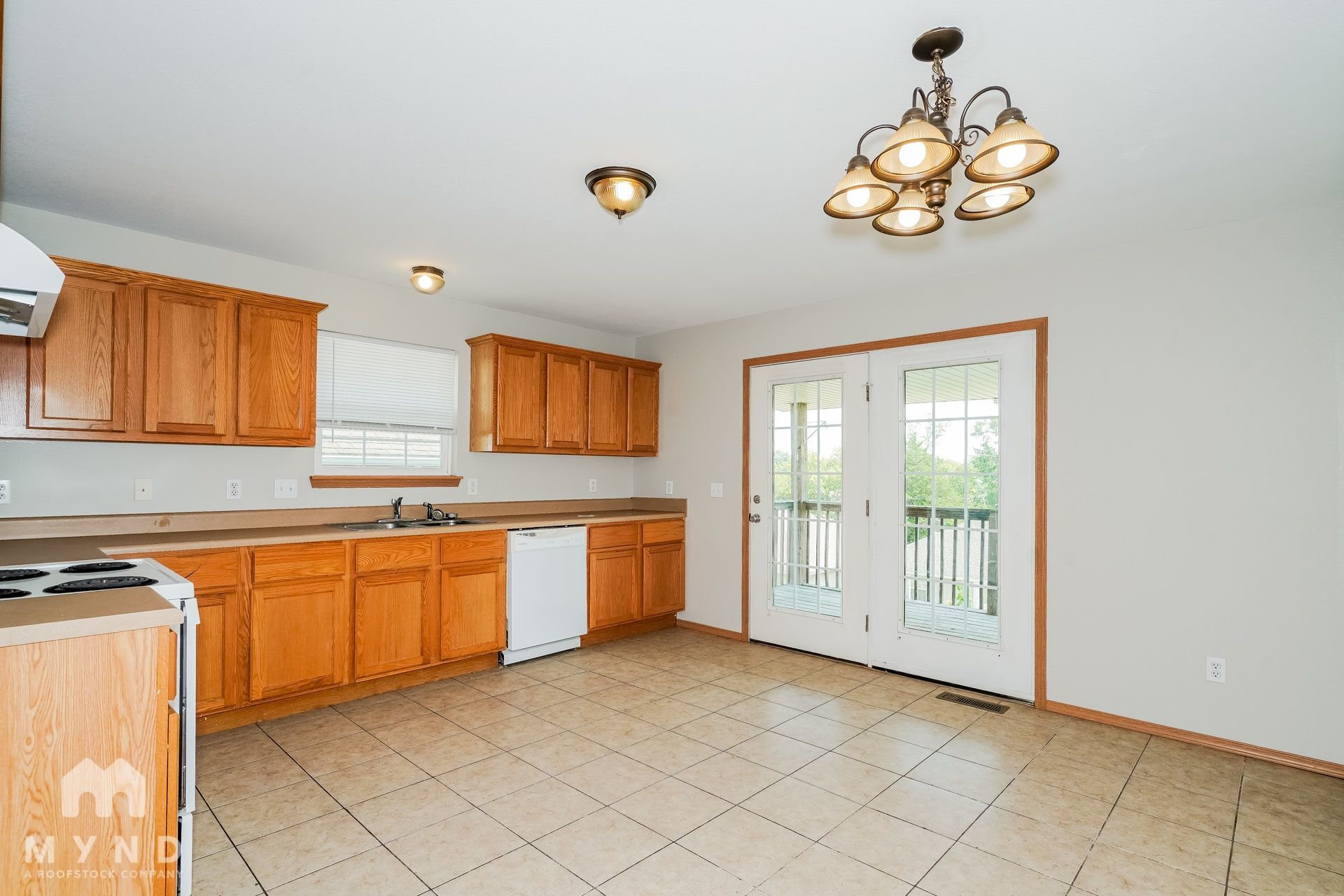 Building Photo - 3634 S Sulgrove Ave