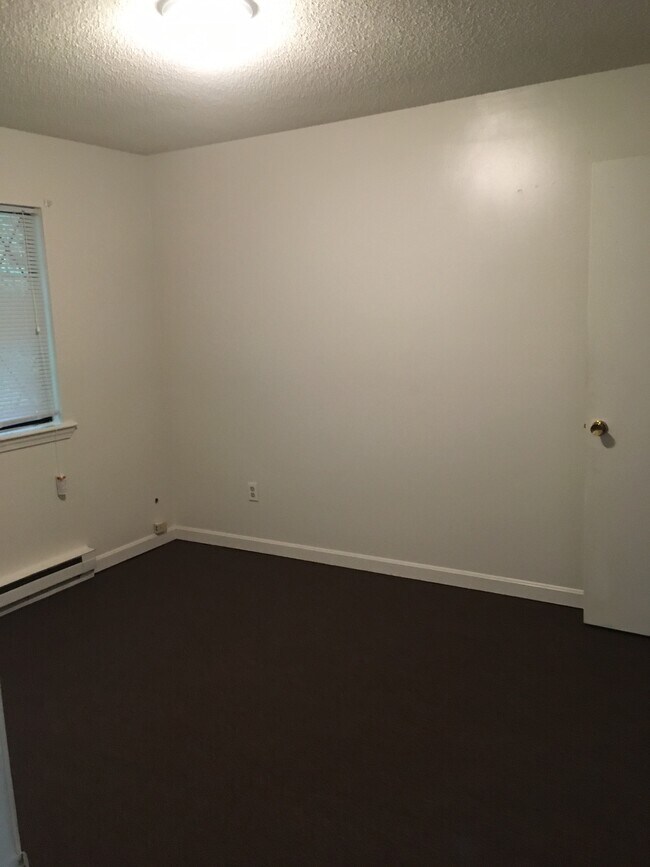 Building Photo - 232 Waterville St
