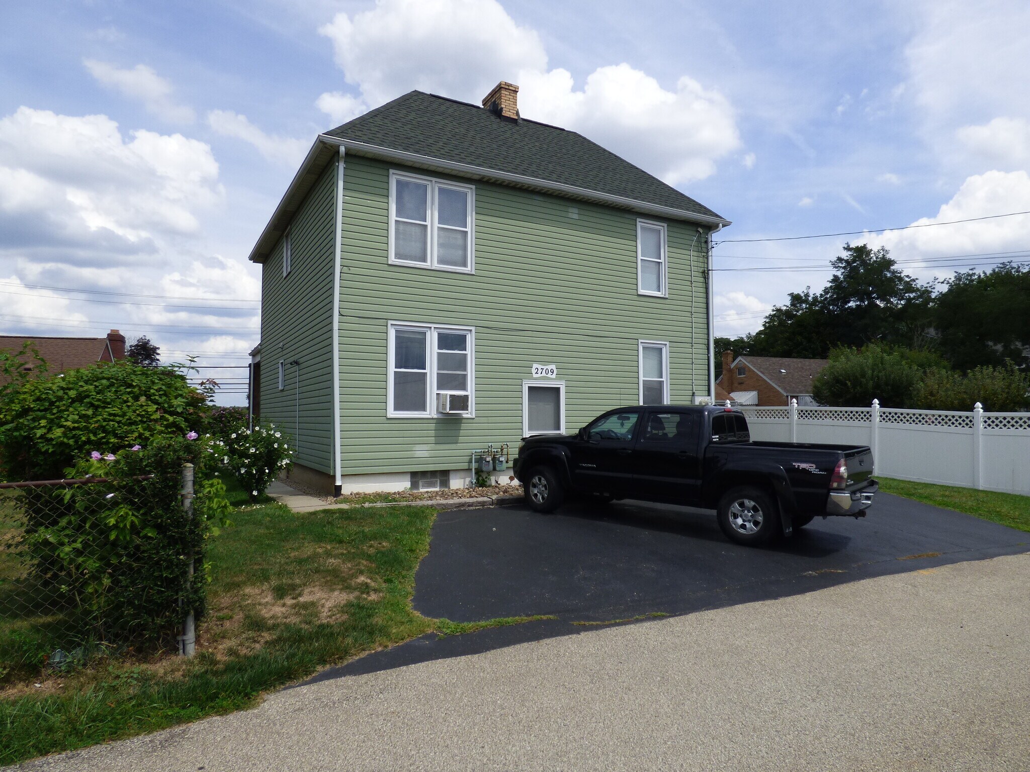 Building Photo - 2709 Middletown Rd