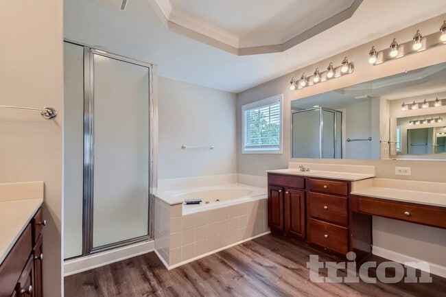 Building Photo - 1524 Montauk Point