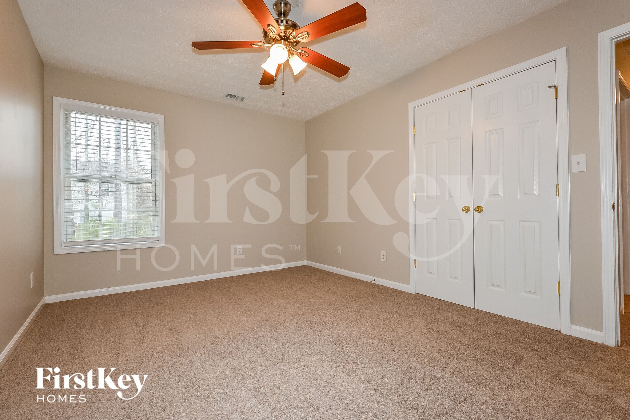 Building Photo - 740 Winbrook Dr