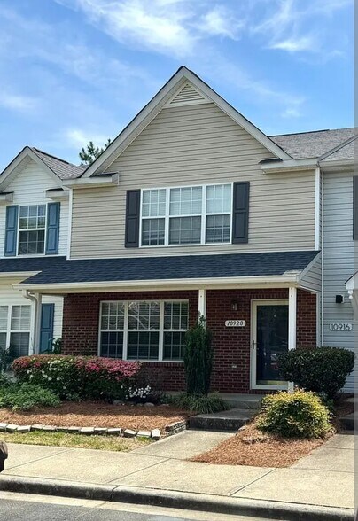 Primary Photo - 10920 Kinston Ridge Pl