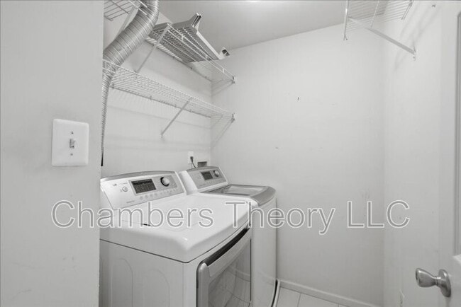 Building Photo - 11308 King George Dr