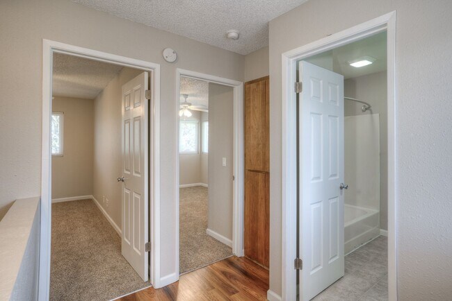 Building Photo - Greenwood Estates has an Excellent 2 Bedroom, 1.5 Bath Townhouse with a Backyard and Garage!