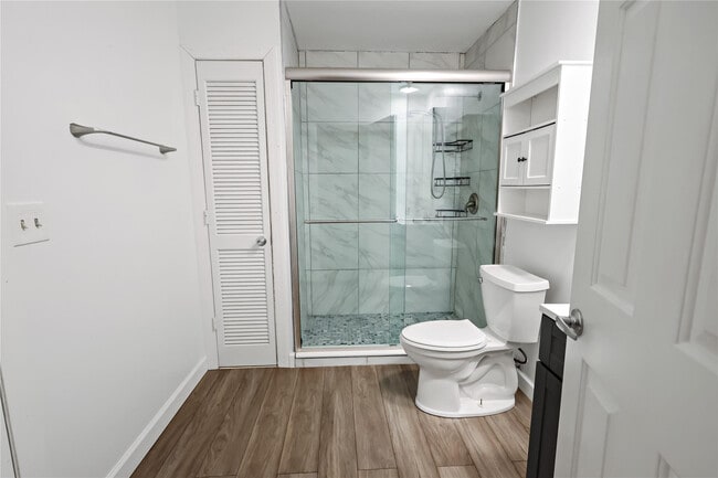 Building Photo - 1544 39th Ave