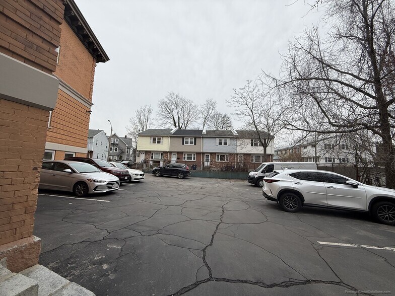 Building Photo - 22 Armington St