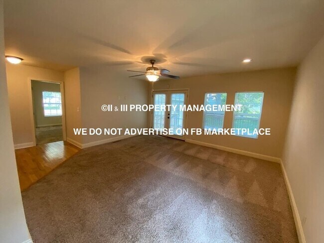 Building Photo - 512 W 86th St