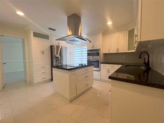 Building Photo - 8735 SW 54th Terrace