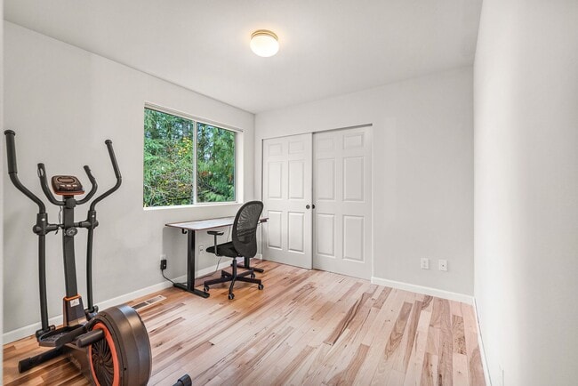 Building Photo - Beautiful 3BR Home in Forbes Lake – North Rose Hill, Kirkland