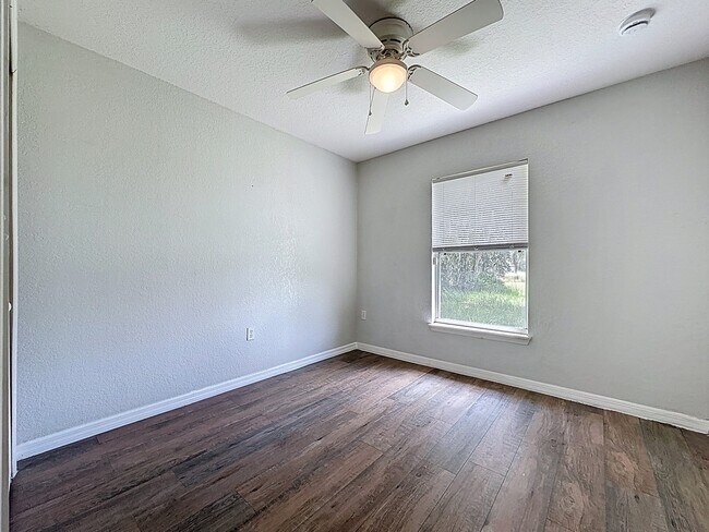 Building Photo - 424 Danube Dr