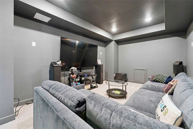 Building Photo - Beautiful Home in Sienna