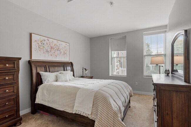 Building Photo - 99 Essex St