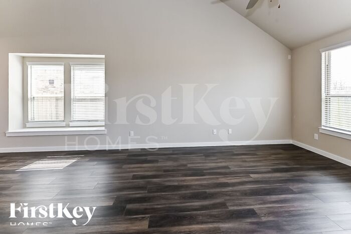 Building Photo - 12319 Summerbrook Dr