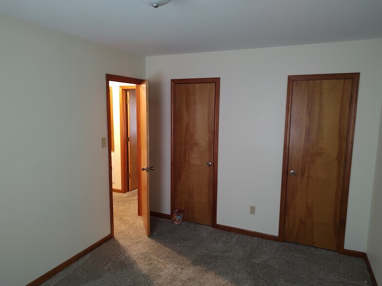 Building Photo - 1730A Flat Rock Rd