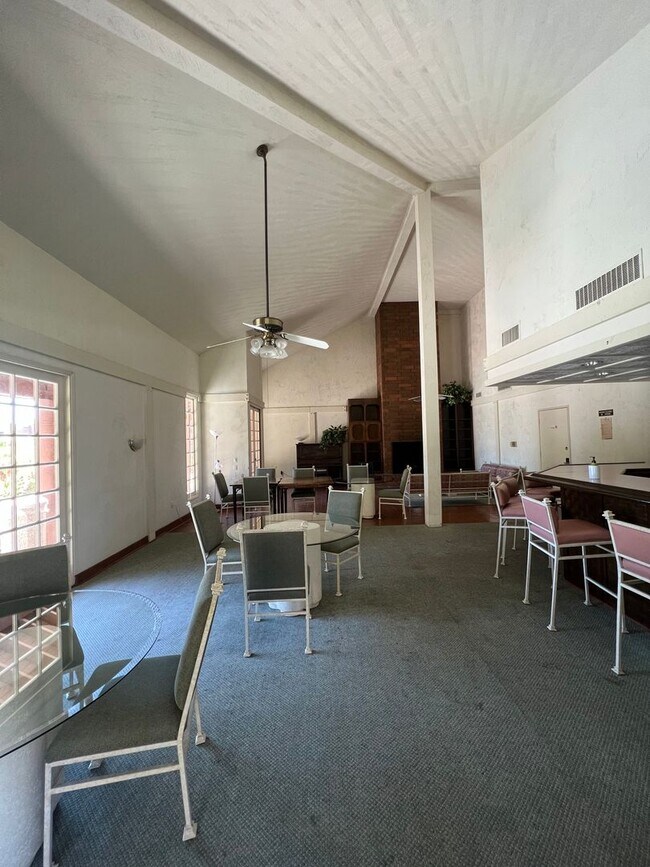 Building Photo - 6600 Warner Ave