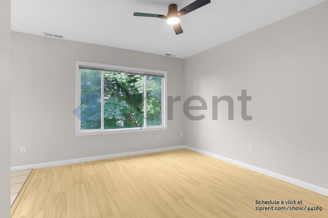 Building Photo - 627 W Mercer Pl